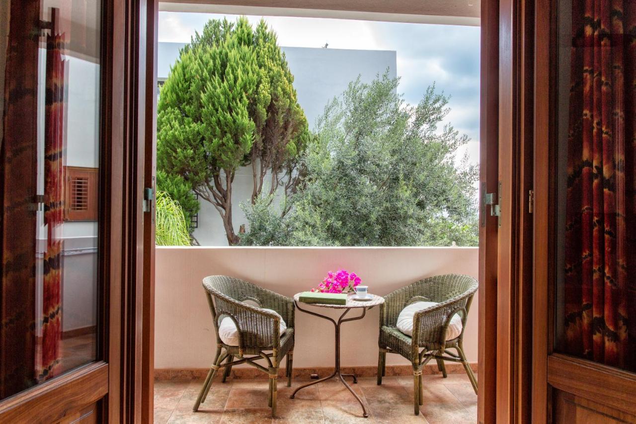 Residence Hotel Baia Portinenti Липари Екстериор снимка