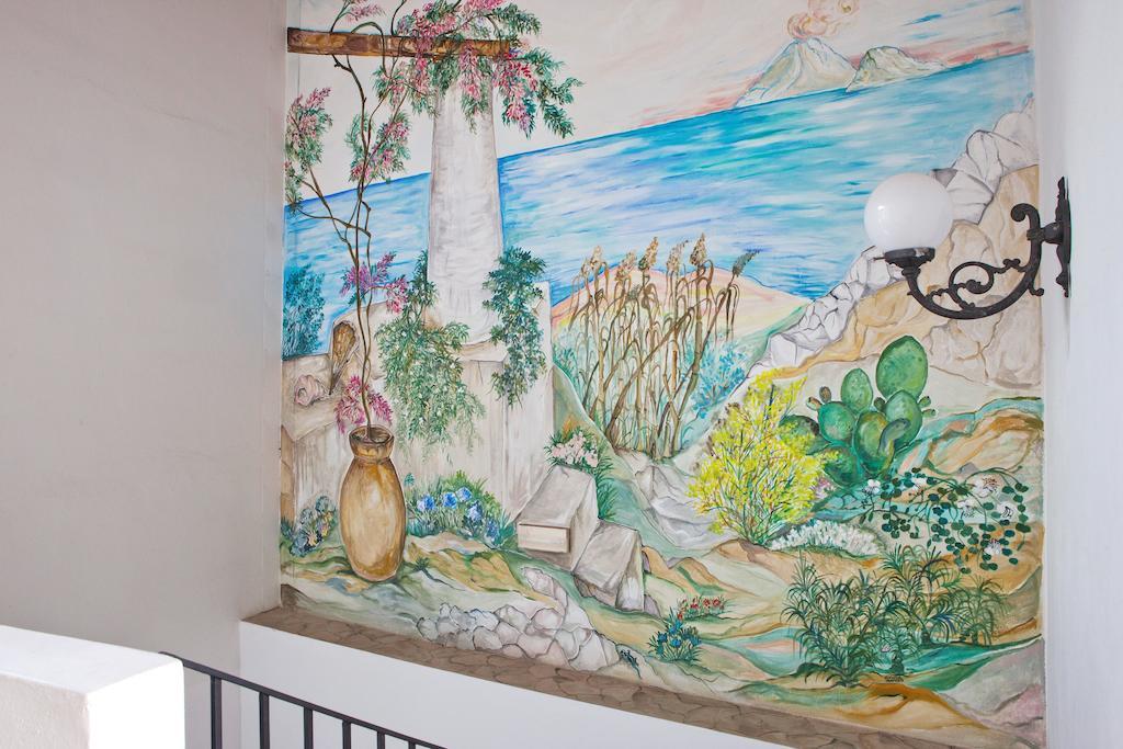 Residence Hotel Baia Portinenti Липари Екстериор снимка