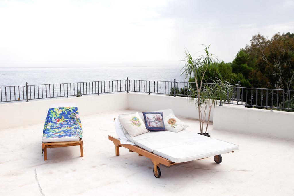 Residence Hotel Baia Portinenti Липари Екстериор снимка